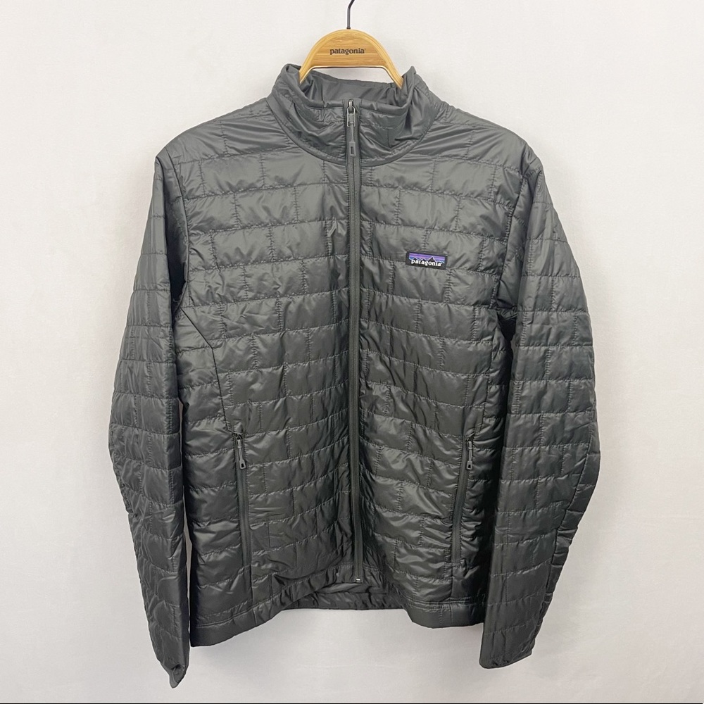 NWT Men’s Patagonia Nano Puff Jacket! Color Forge Grey!